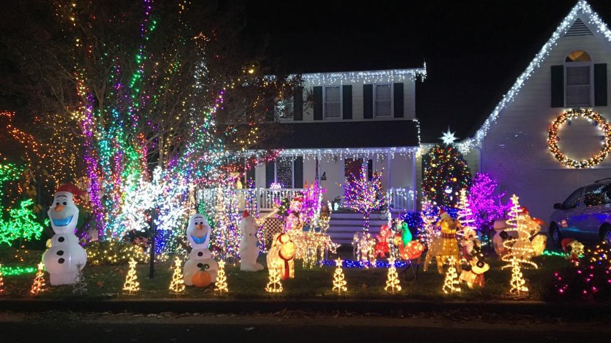 10271 Matthews Grove Lane Rtd Tacky Lights Mechanicsville And Highland Springs Richmond Com