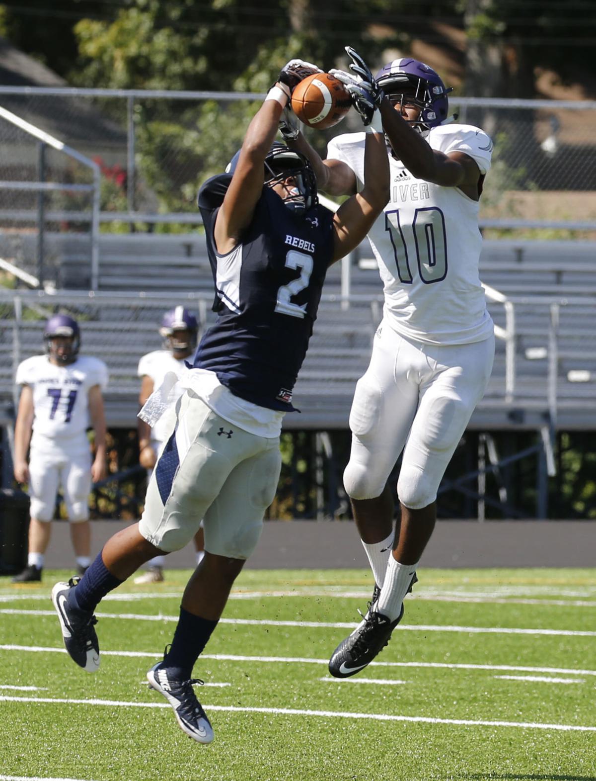 Douglas Freeman christens new field with a Friday morning victory 804