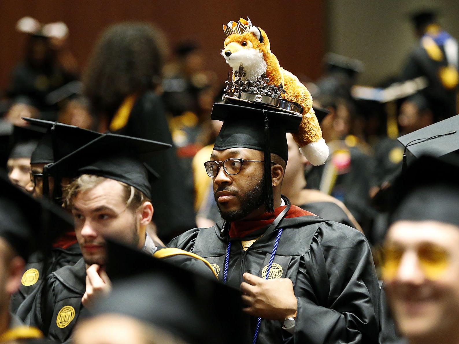 Outdoor Graduations In Virginia Can Have Up To 5 000 People Attend This Spring Northam Announces Education Richmond Com Vcu Graduation Fall 2022