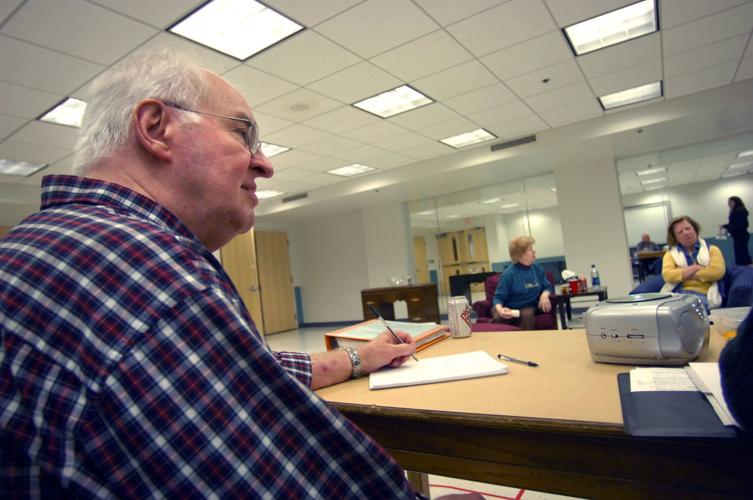 Richmond theater community honors longtime RTD critic Roy Proctor for 30 years of work