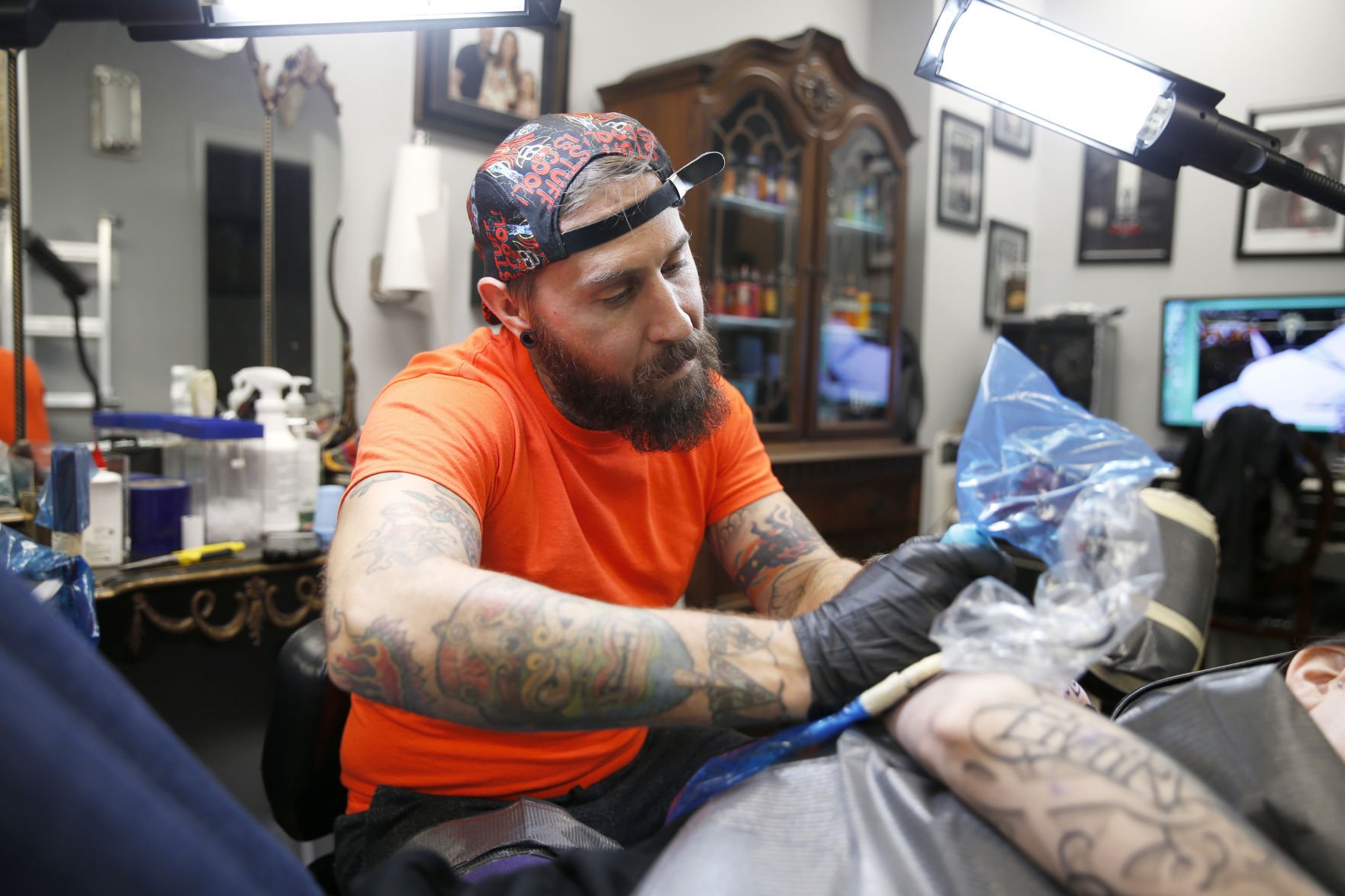 Richmond tattoo shop gives free Dukes Mayothemed tattoos