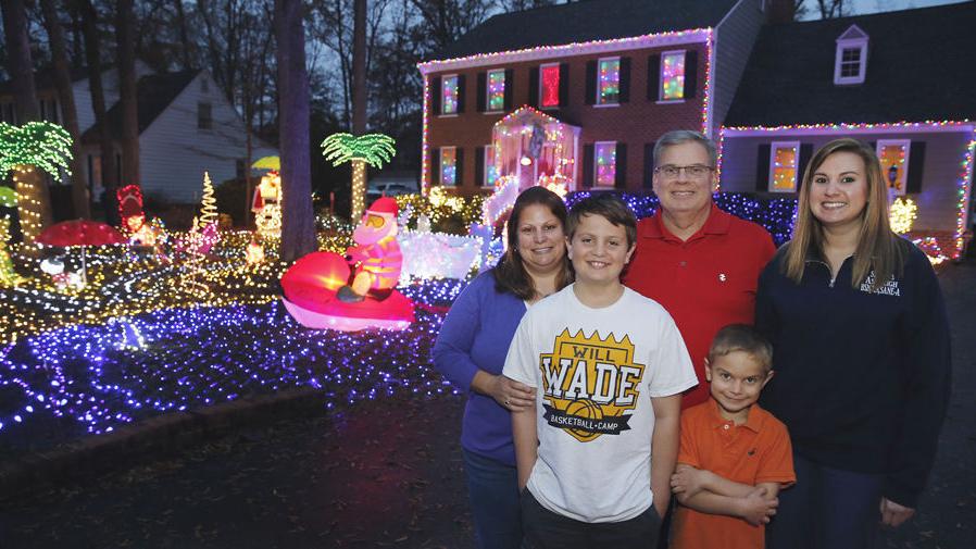 A Midlothian neighborhood embraces its 'tacky' side RTD Tacky Lights