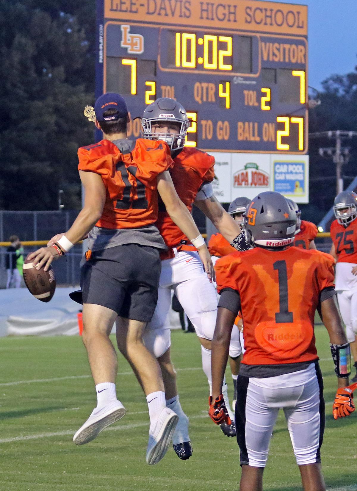 Mills Godwin At Lee Davis Football Mechanicsville Local