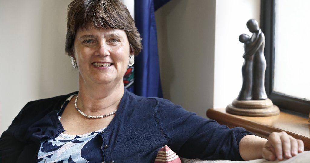 Anne Holton, ehemalige Bildungsministerin des Bundesstaates ...