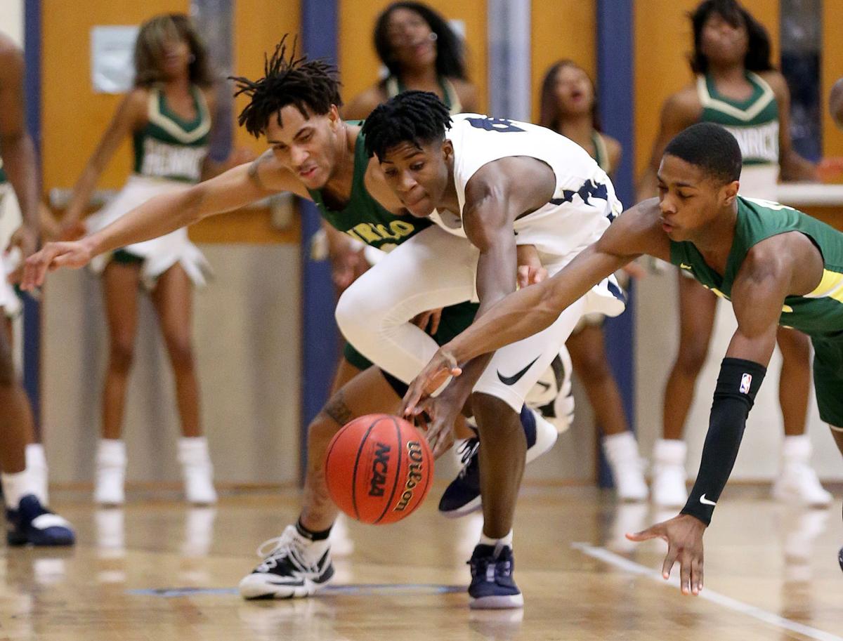Henrico at Varina's boys basketball game (copy)
