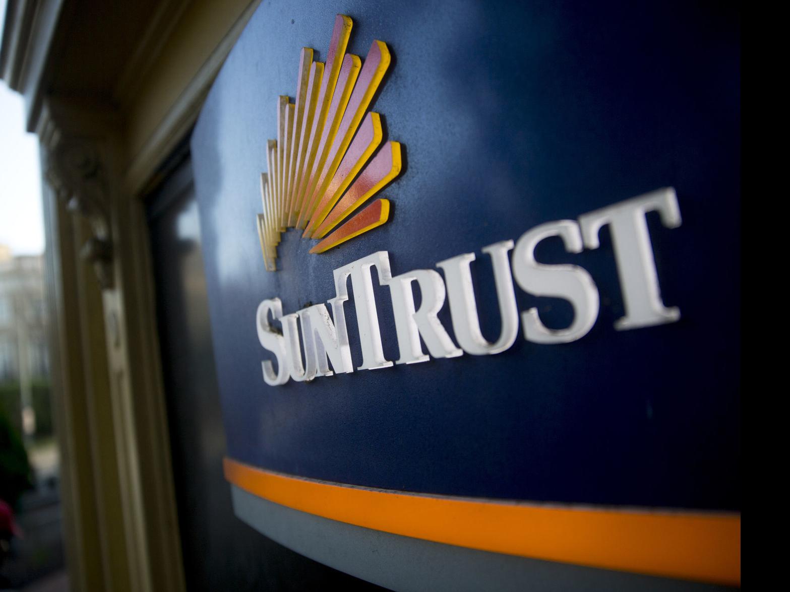 Regulators Approve Merger Of Bb T Suntrust Banks Business News Richmond Com