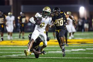 Lewis-Scott duo leads No. 4 Huguenot to massive statement win at No. 3 Highland Springs