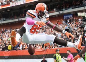 Oct 8, 2017; Cleveland, OH, USA; Cleveland Browns tight end David Njoku (85) celebrates his third quarter touchdown catch during the third quarter against the New York Jets at FirstEnergy Stadium. Mandatory Credit: Ken Blaze-USA TODAY Sports