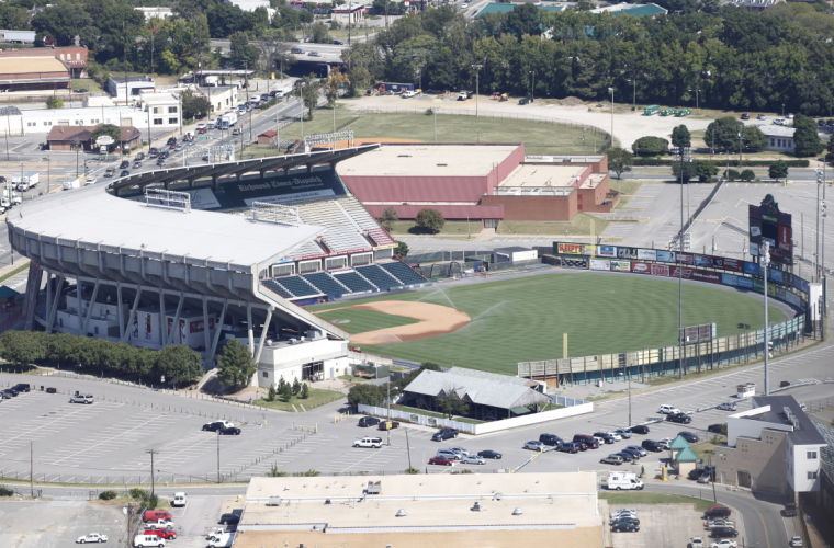 Exploring An Abandoned Minor League Baseball Stadium 