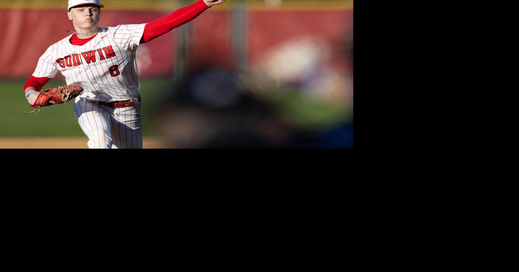 Mills Godwin baseball cruises into Region 5C semifinal