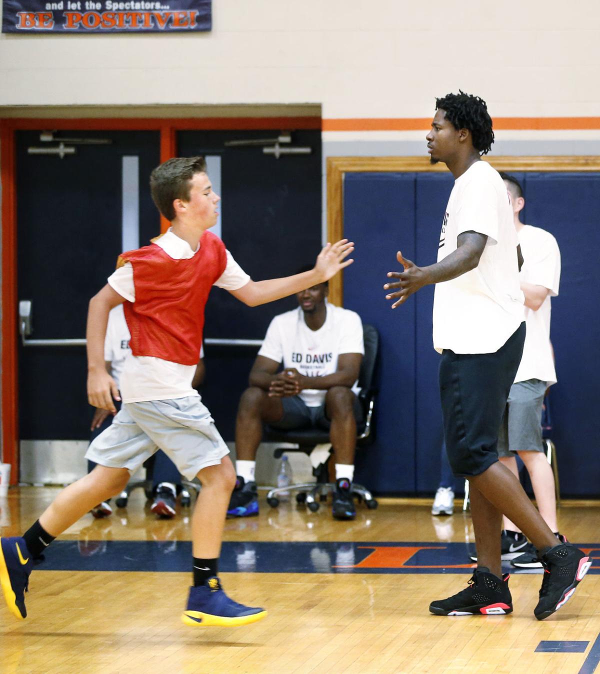Ed Davis Blazes His Own Trail In Nba Sports Richmond Com
