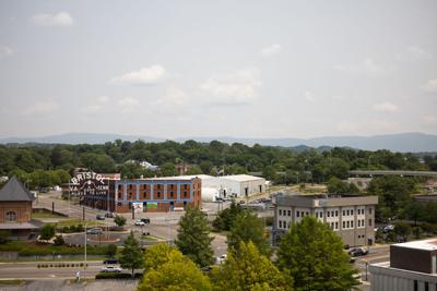 In Bristol, abortion battle centers on VA-Tenn. border