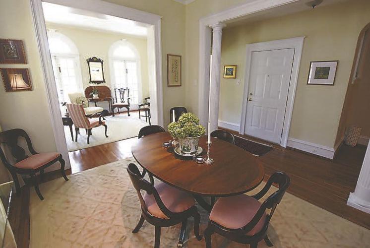 The Kenilworth and Stratford Court condos Expansive urban living, but