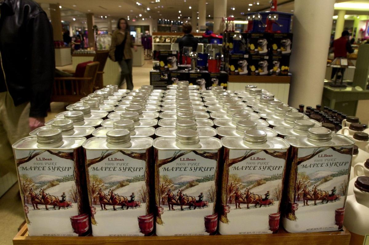 Photos L Bean Opens In Tyson S Corner 2000 Business Rows Of Maple Syrup Line The Shelves In New L Bean At Tysons Corner Mall Northern Virginia Monday Dec 11 2000