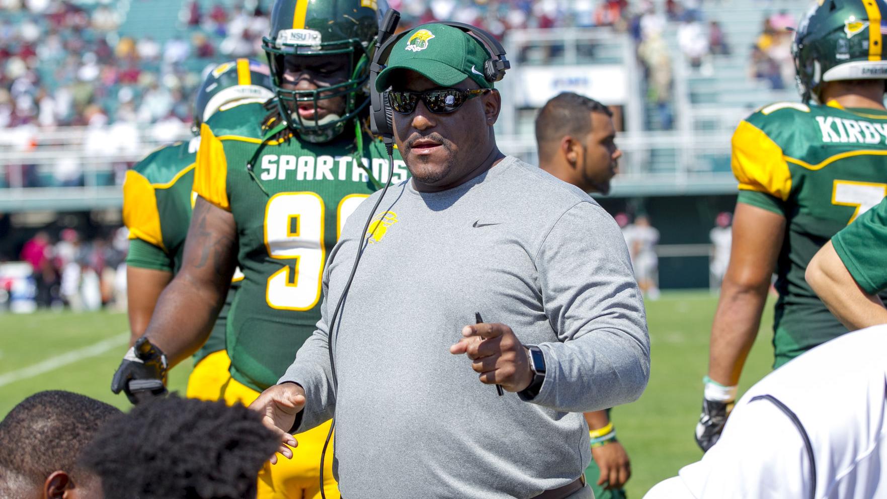 Notes Contract For Patrick Henry Football Coach Keith Braxton Won