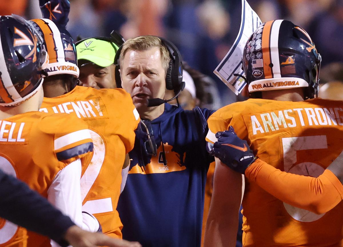 102321-cdp-sports-uva-football1091.JPG