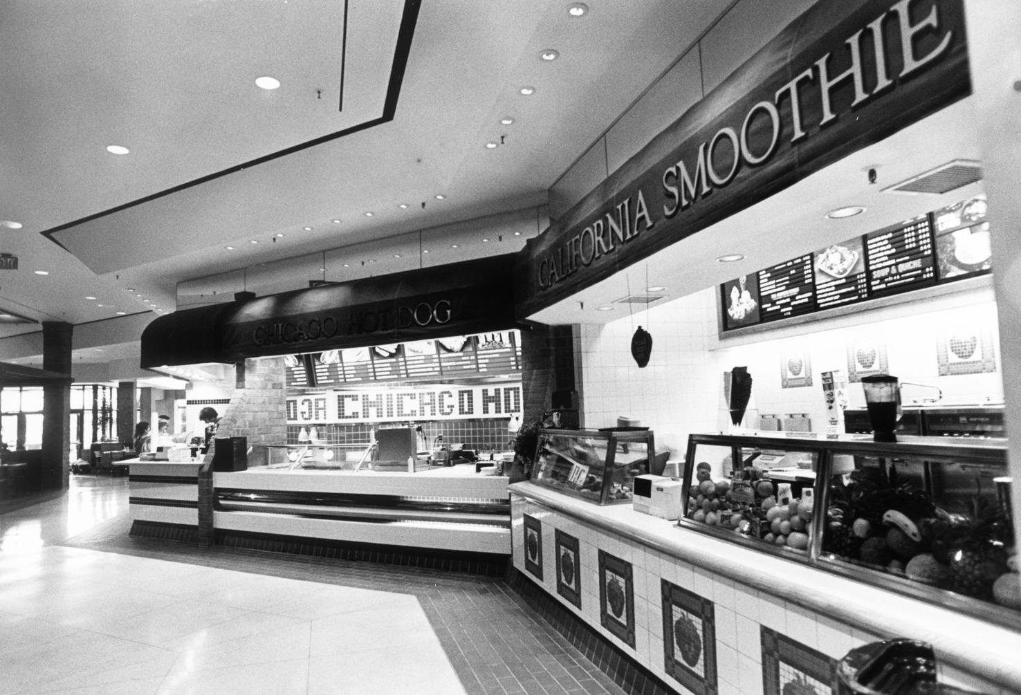 17 archive photos of Regency Mall in VA