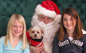 Swift Creek Animal Hospital Pet Photos with Santa