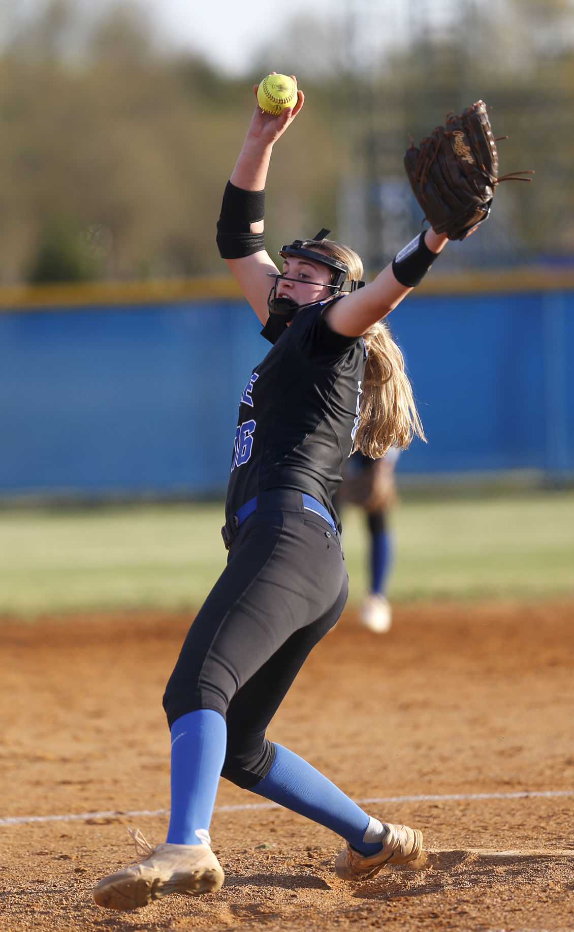 Taylor Norton hits two homers and throws a shutout in No. 1 Cosby's