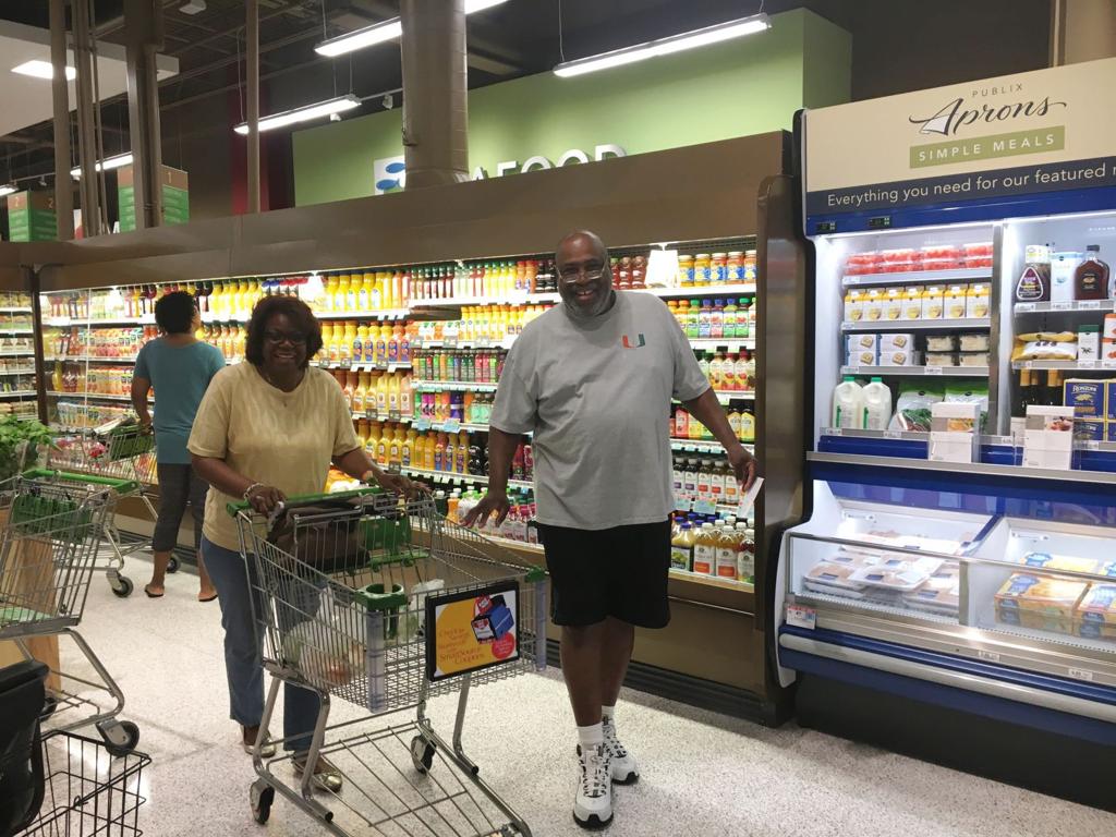 Richmond region's first Publix grocery store opened Saturday morning to  enthusiastic crowds