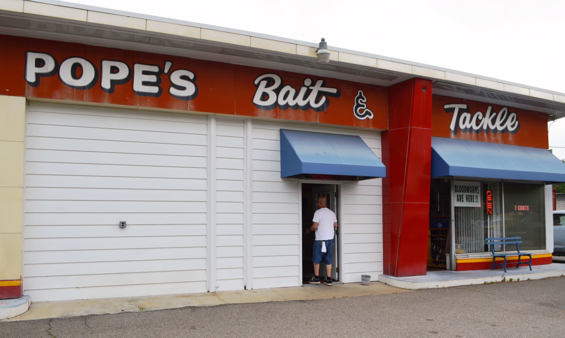 lee's bait shop