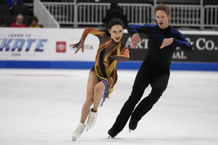 Knierim, Frazier capture pairs gold at US skating nationals