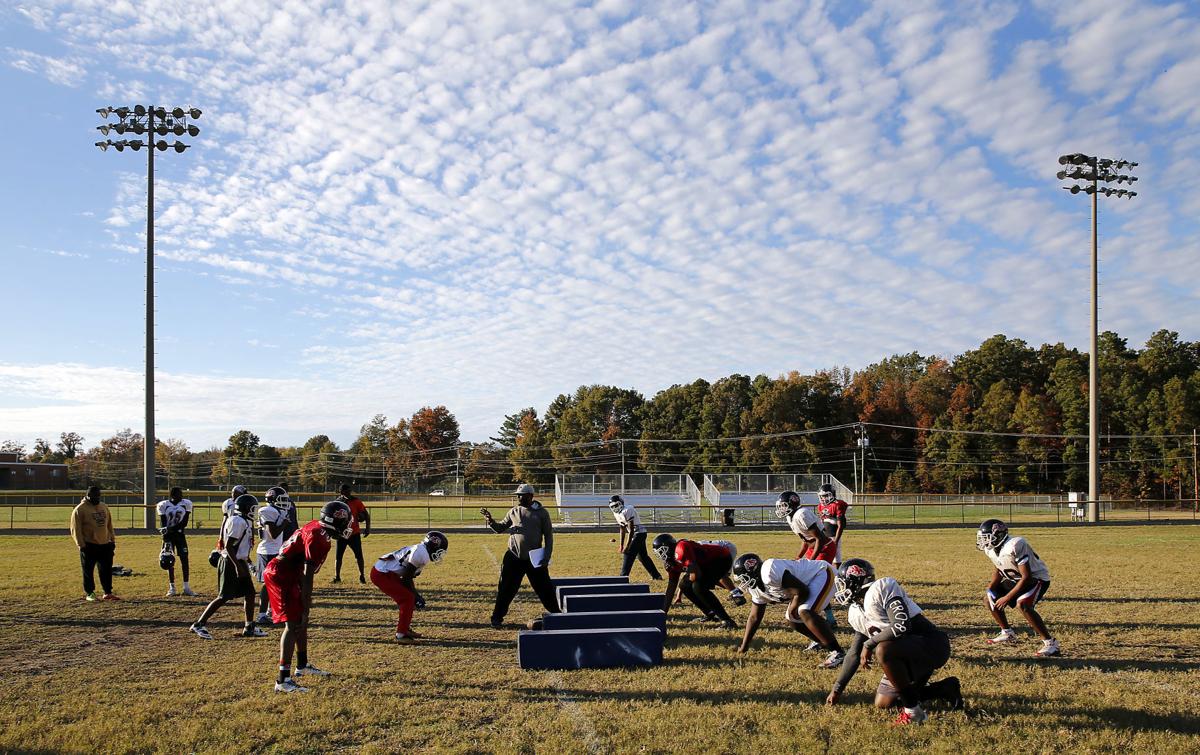 George Wythe S Football Team Made The Playoffs At 0 10 Is The