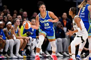 BASKETBALL-WNBA-DAL-CHI/
