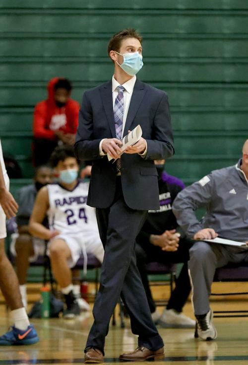 L.C. Bird at James River boys basketball game