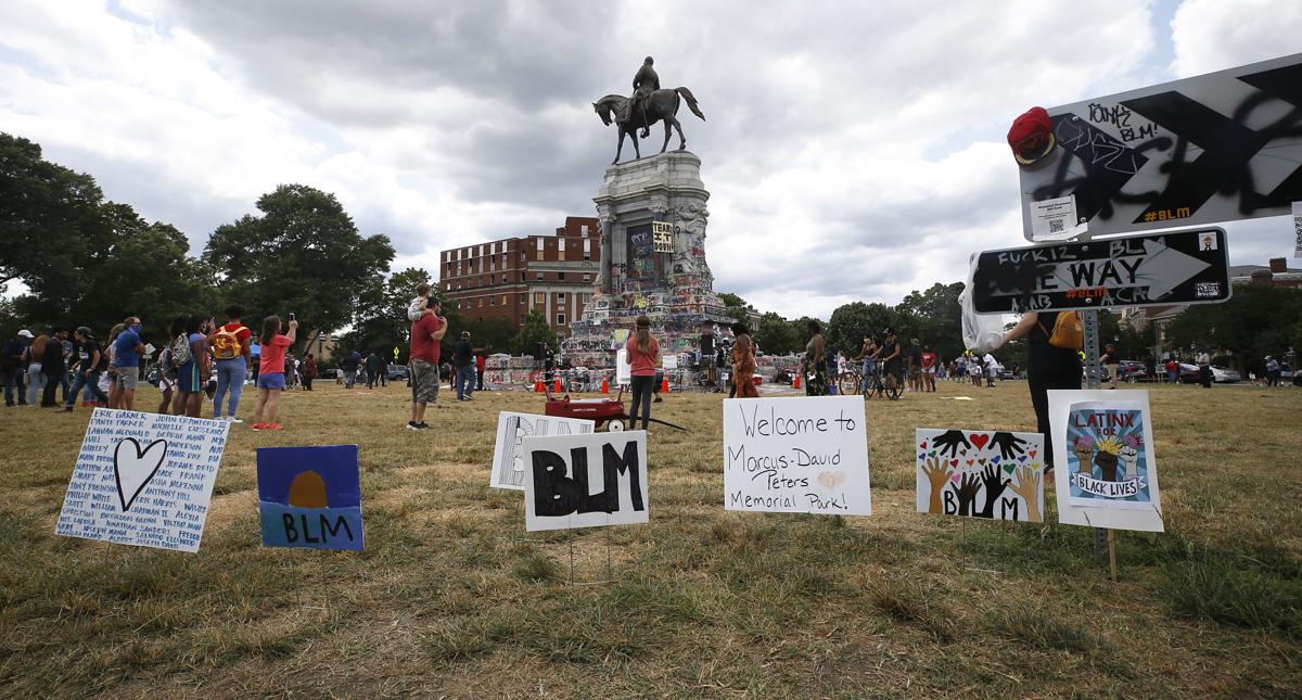 20200615_MET_MONUMENT_AWE07