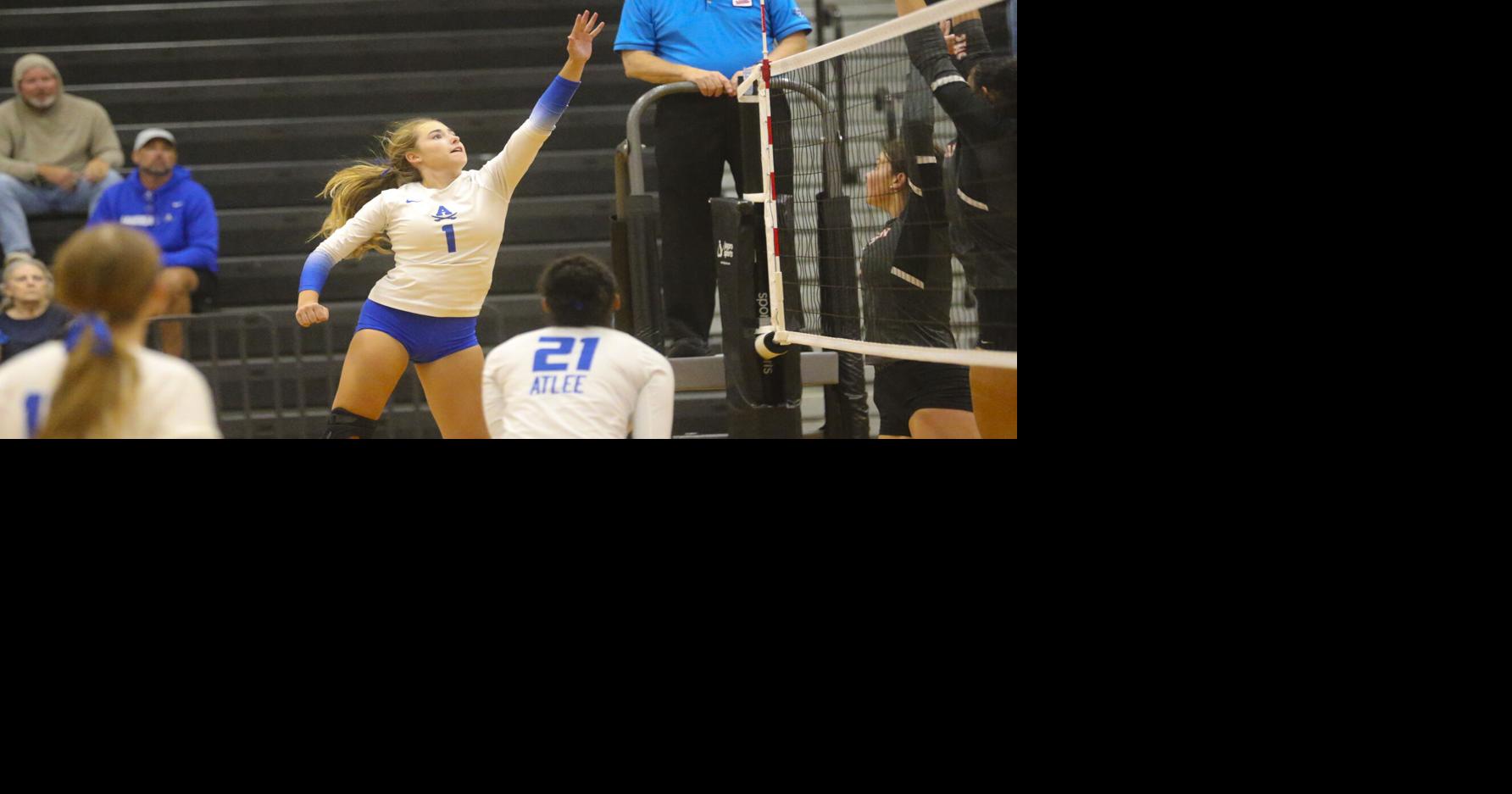 Girls Volleyball: Raiders withstand tough tests to stay perfect