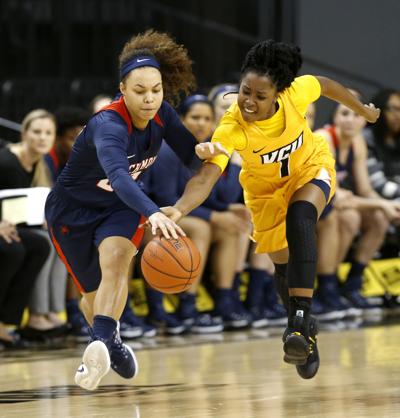 Women S Basketball Notebook Knee Injury Shelves Ur S Tolson