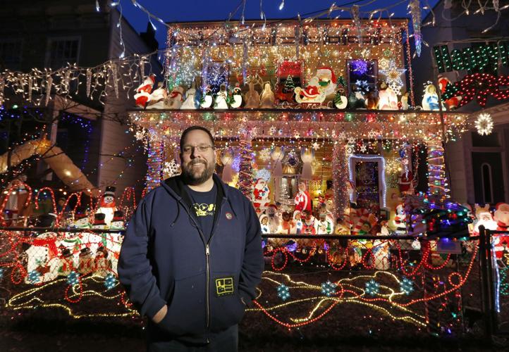 20161215_TACKY_LESLIE_AWE01