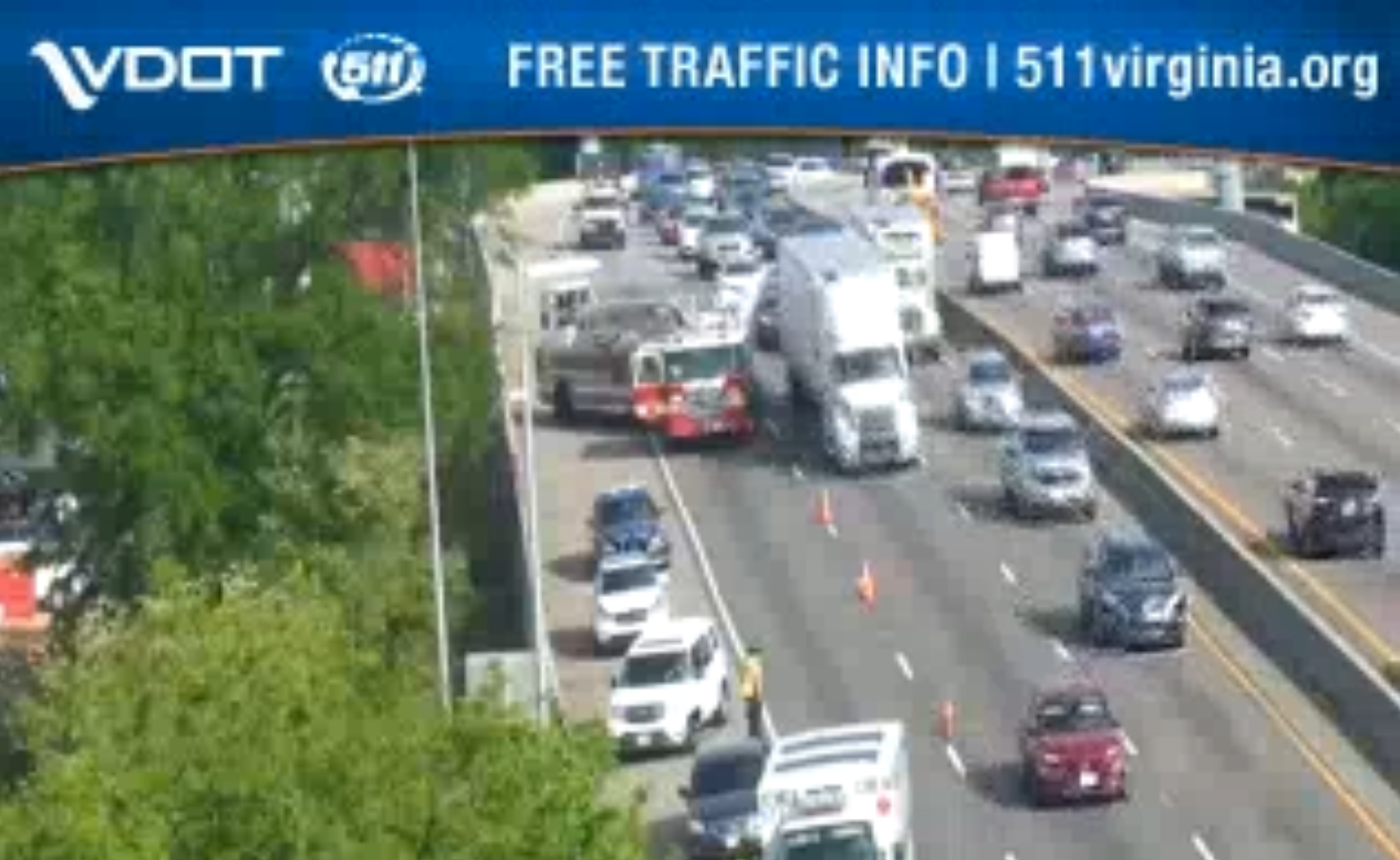 Multi-vehicle Crash Causes Traffic Delays On I-95 South