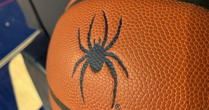 Vip Spider Players, other game personnel made it, so Spiders play