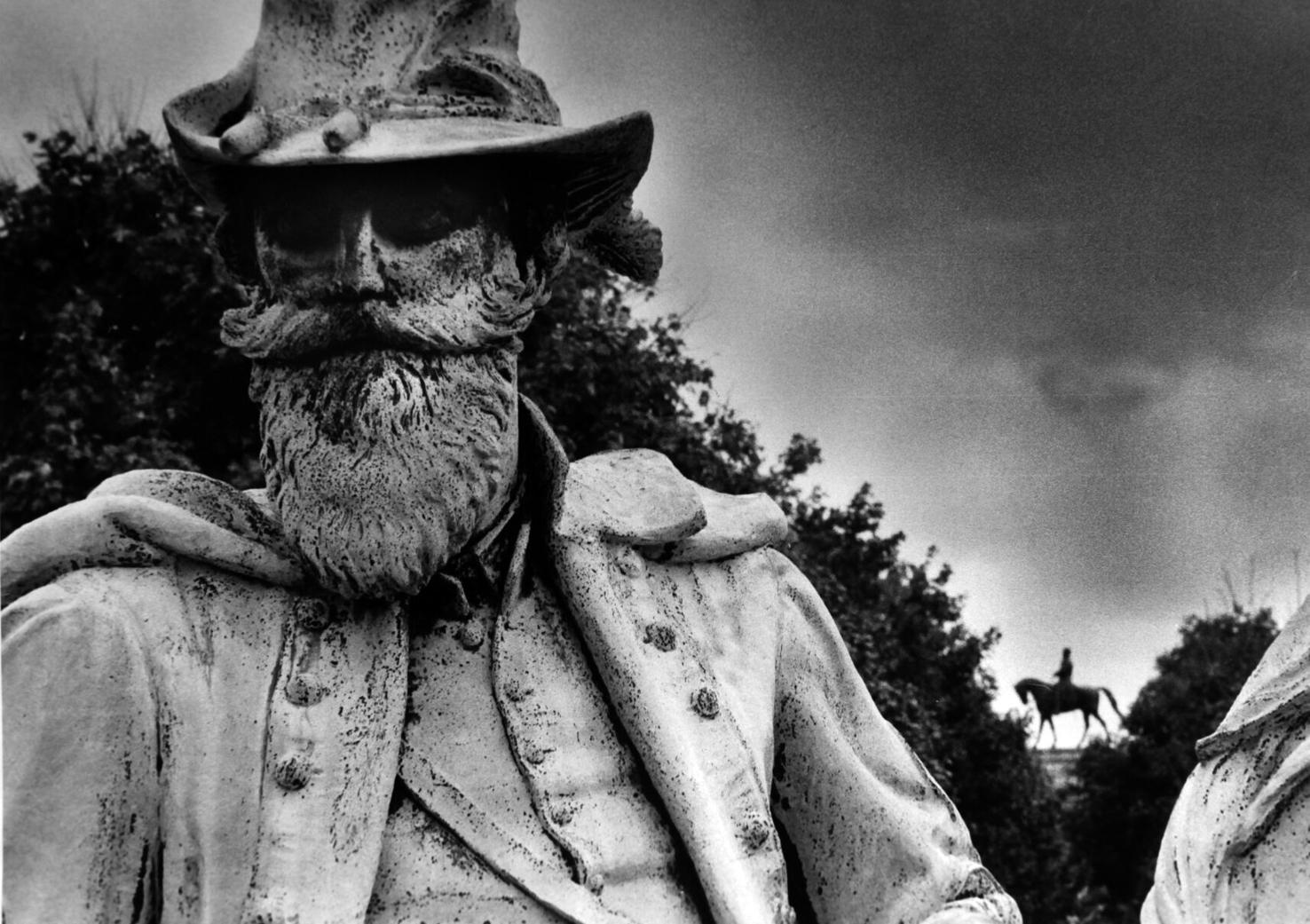 PHOTOS J.E.B. Stuart Monument, then and now