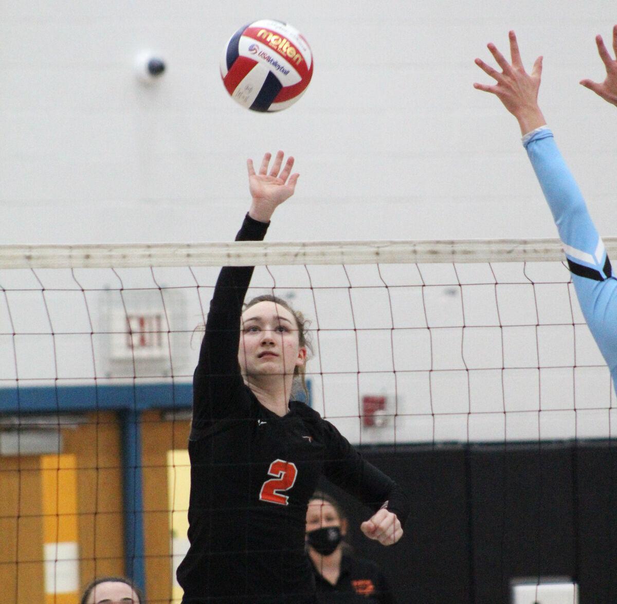 Powhatan volleyball routs Manchester in straight sets