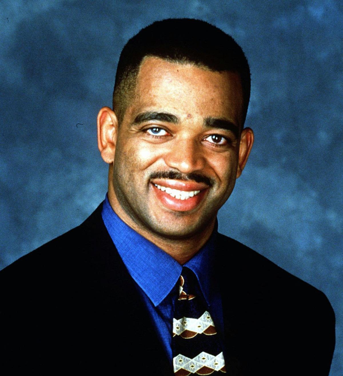 ESPN anchor Stuart Scott dies at 49 AP News Service