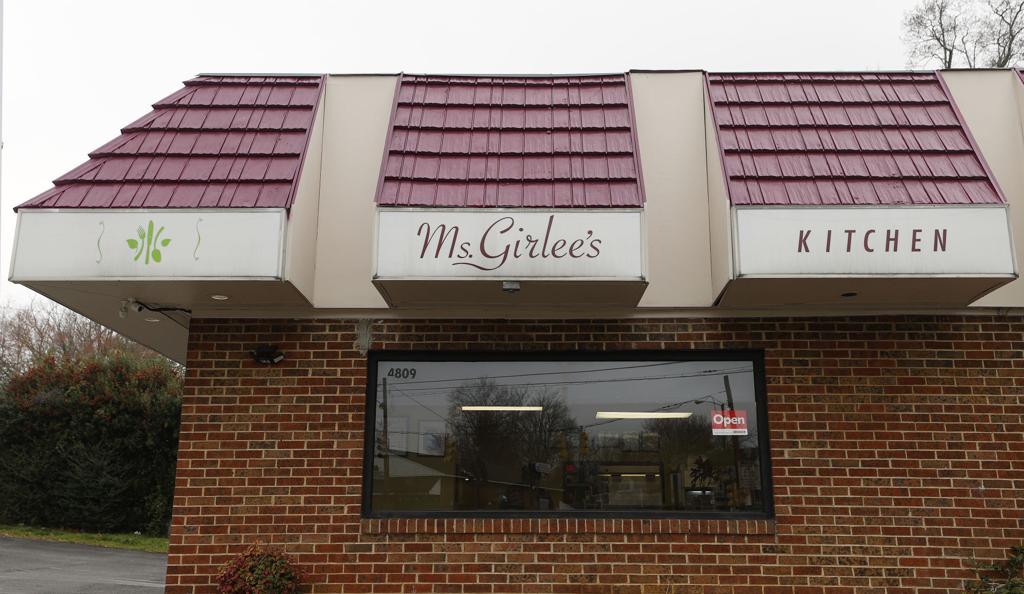 first bite find your way home to ms girlee s kitchen in fulton hill dining richmond com