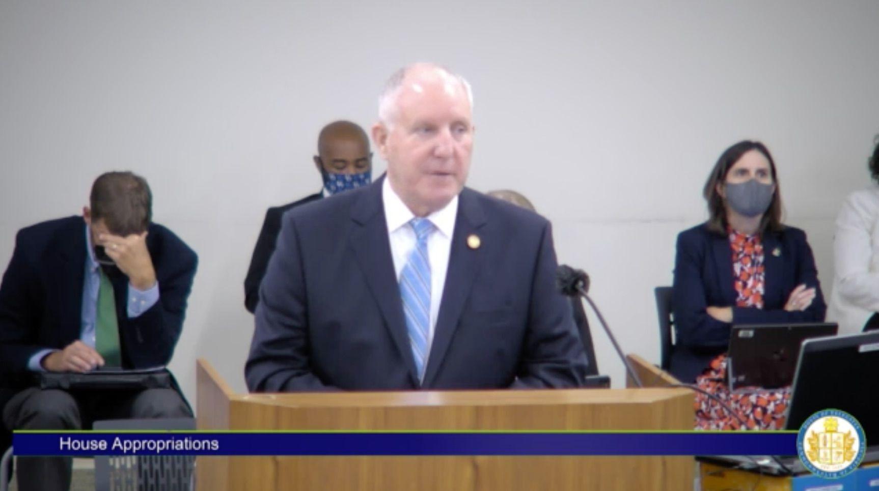 dmv-upped-minimum-wage-to-15-an-hour-as-it-resumed-walk-in-service