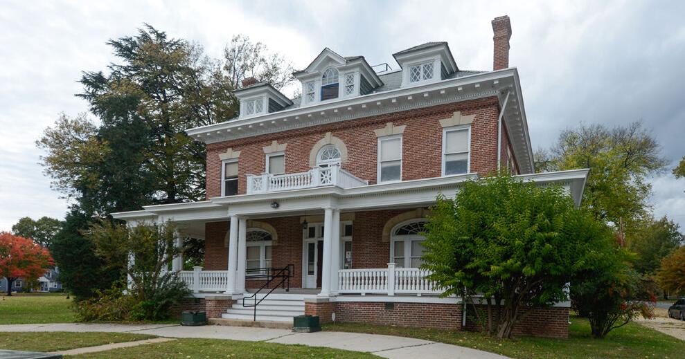 The Blanton House: A Colonial Revival mansion designed by an architect ‘who didn't color inside the lines'