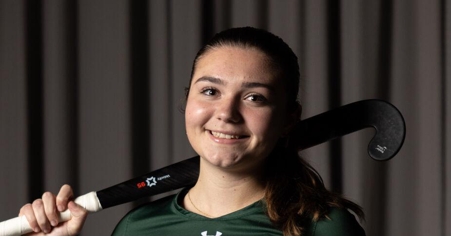 Anna Riesser von Trinity Episcopal wurde zur All-Metro-Feldhockeyspielerin ...