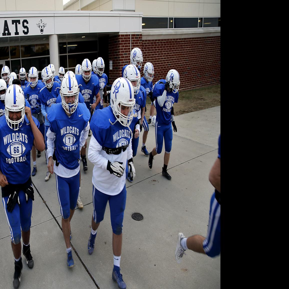 At Deep Run Football Isn T Very Popular But The Team Is Winning