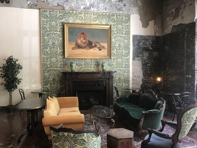 Hotel Greene the indoor minigolf place with a restaurant and bar in