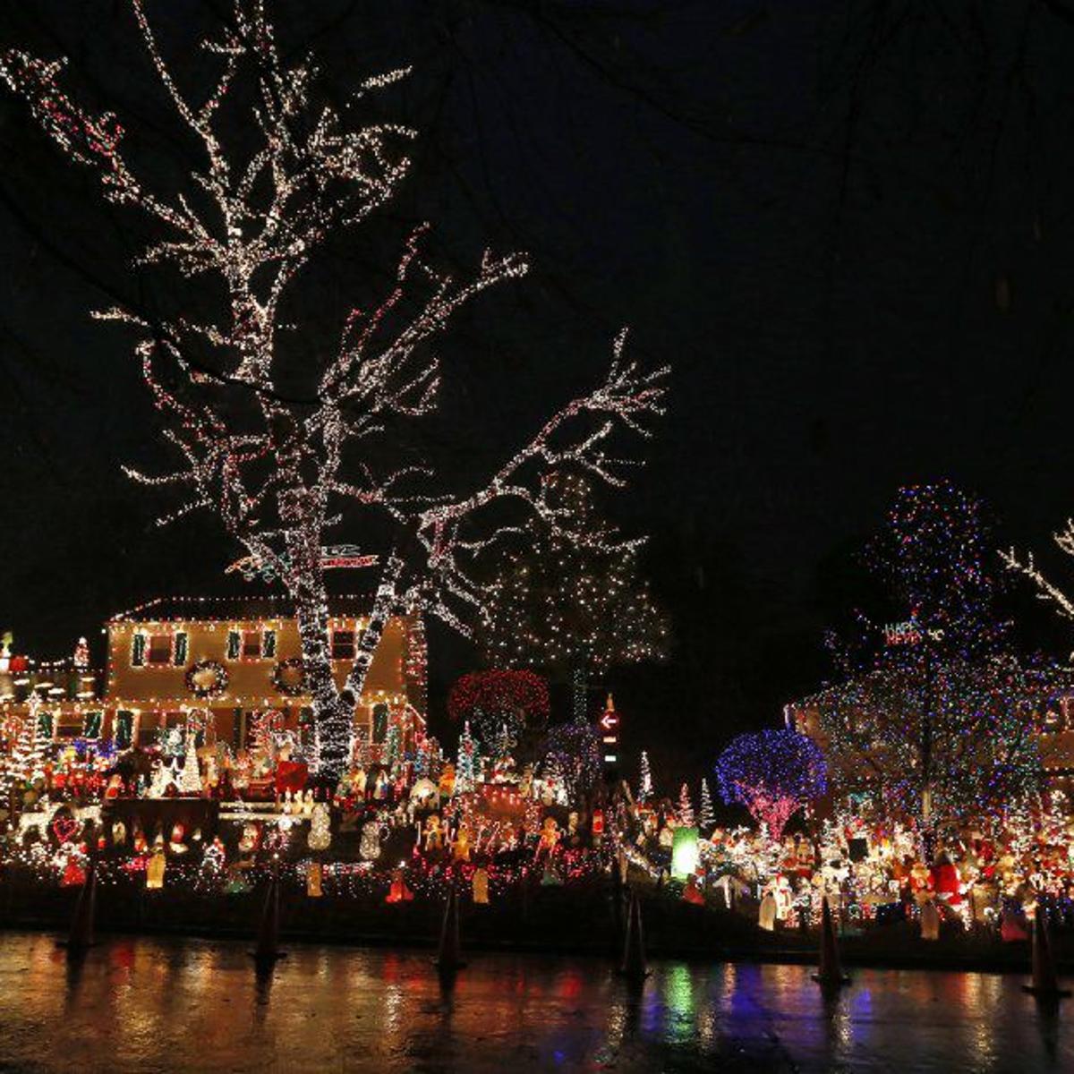 These Off The Beaten Path Holiday Light Displays Will Blow Your Mind Holiday Lights Display Holiday Lights Outdoor Christmas