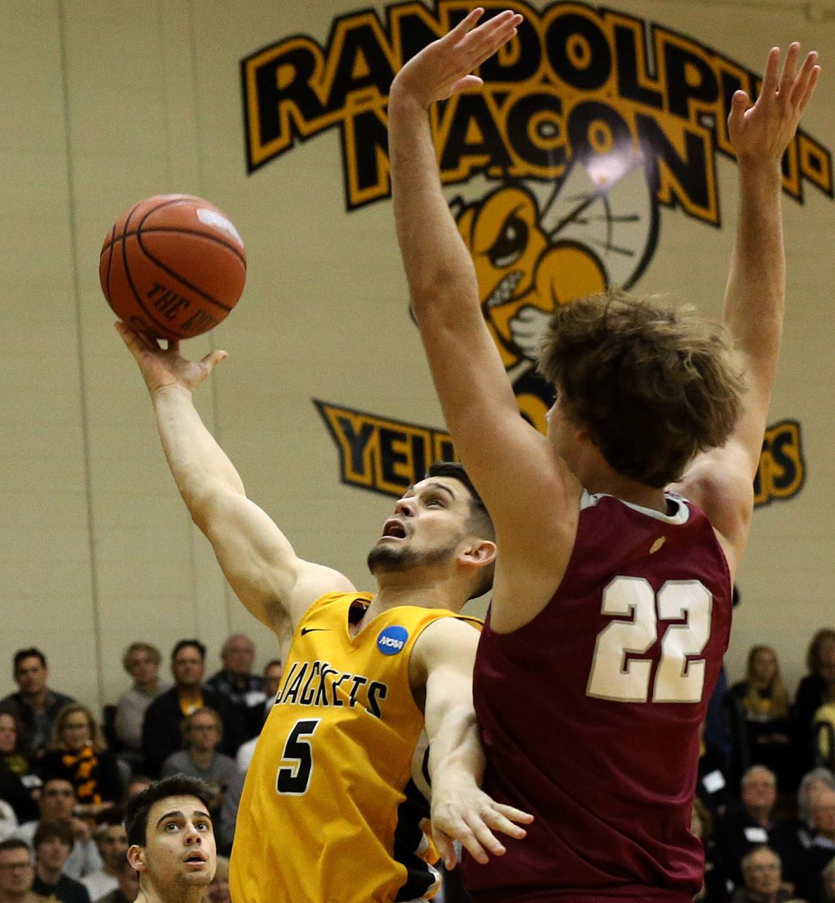 PHOTOS RandolphMacon beats HampdenSydney men's basketball 8458