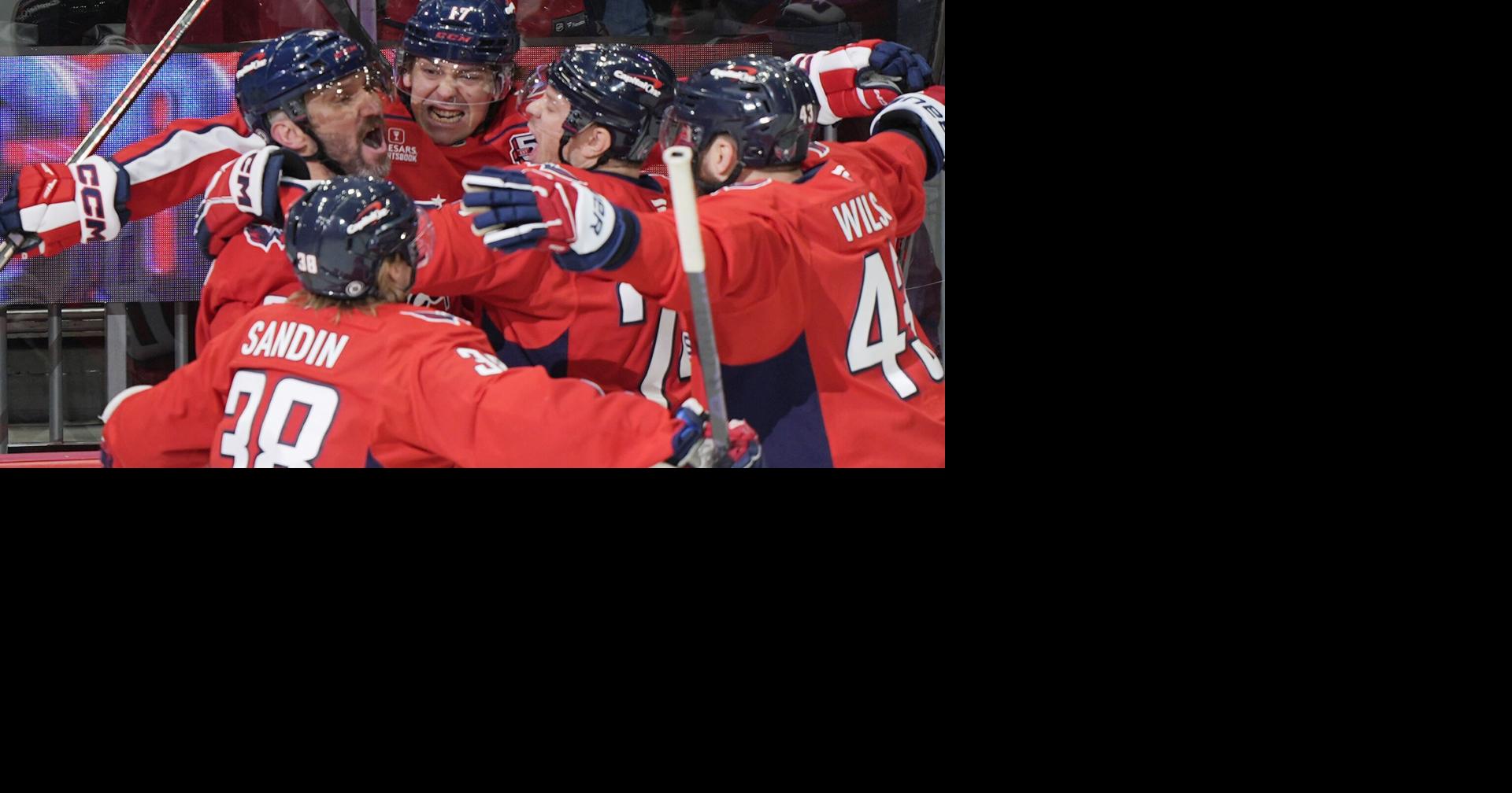 Alex Ovechkin ties Wayne Gretzky's all-time goals record