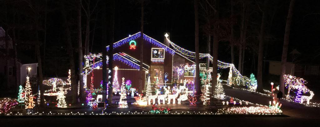 9604 Asbury Court Richmond Christmas Tacky Lights 2024