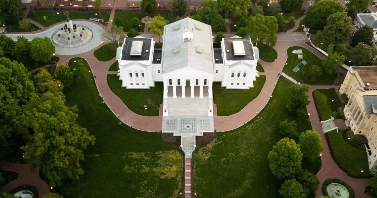 Virginia's wide open market in politics