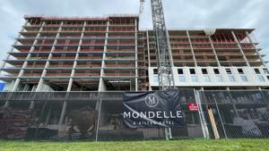 mondelle hotel construction 2.jpg